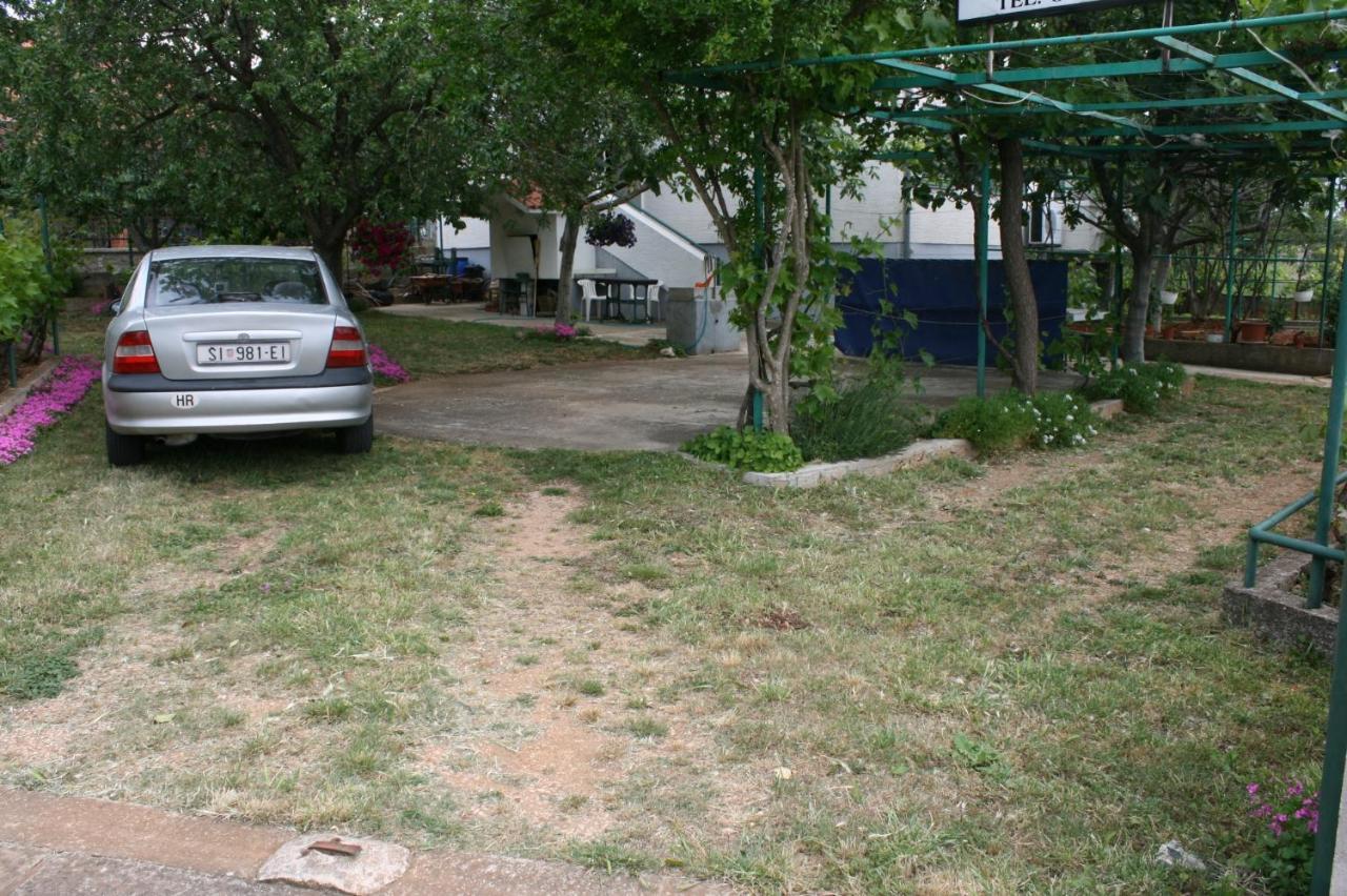 Apartments By The Sea Turanj, Biograd - 6445 Ngoại thất bức ảnh